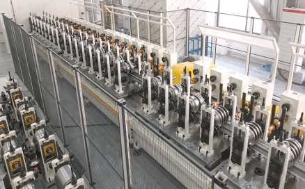 中科煜宸自動化輥壓激光焊接產(chǎn)線：從超高強鋼成型到焊接，顛覆傳統(tǒng)管材行業(yè)！